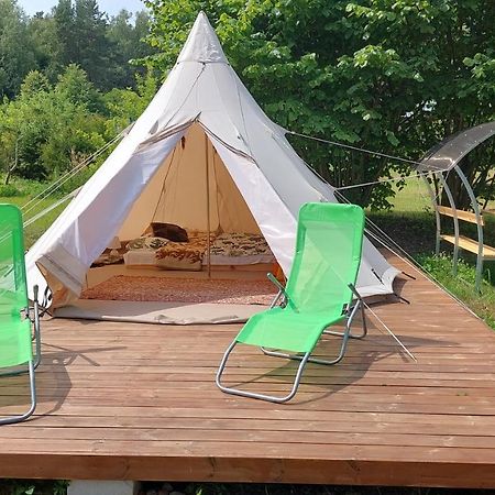 Готель Glamping Fluffy Horns - Glempings Pukainie Ragi Plienciems Екстер'єр фото