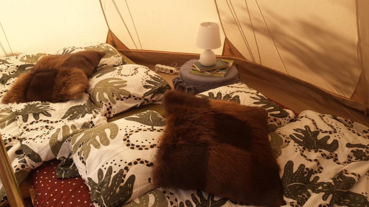 Готель Glamping Fluffy Horns - Glempings Pukainie Ragi Plienciems Екстер'єр фото