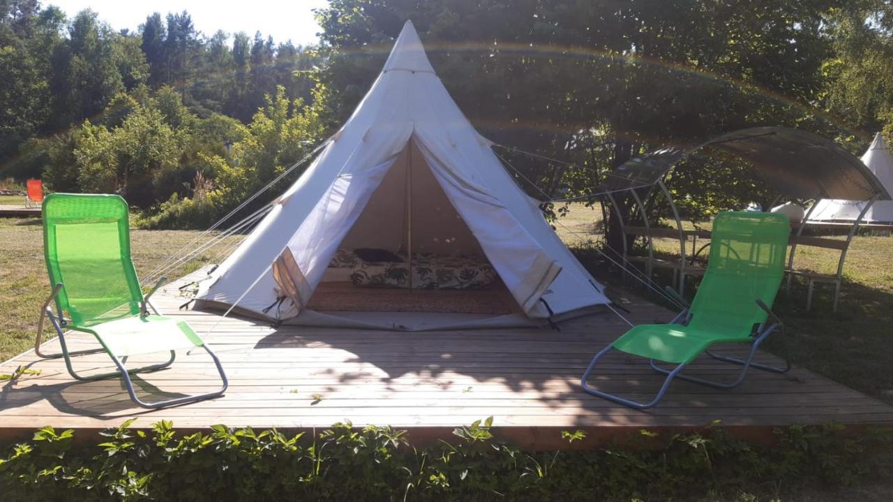 Готель Glamping Fluffy Horns - Glempings Pukainie Ragi Plienciems Екстер'єр фото