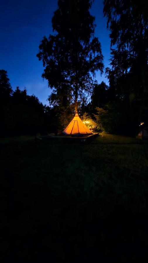 Готель Glamping Fluffy Horns - Glempings Pukainie Ragi Plienciems Екстер'єр фото