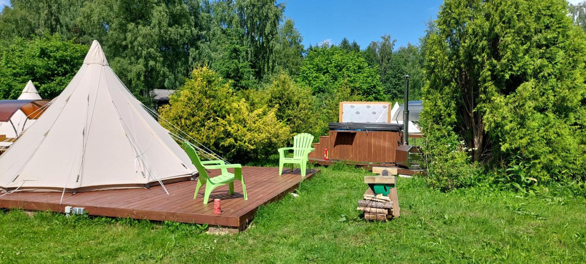 Готель Glamping Fluffy Horns - Glempings Pukainie Ragi Plienciems Екстер'єр фото